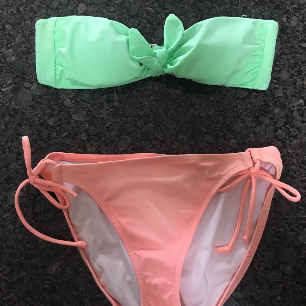 Victoria's Secret Green Bandeau Bikini Top